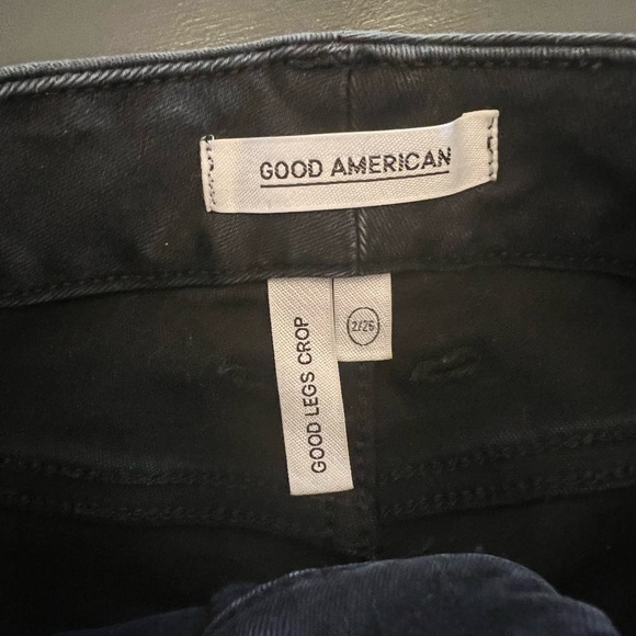 Good American Good Legs Crop 🩵 Size 26 - Picture 4 of 4